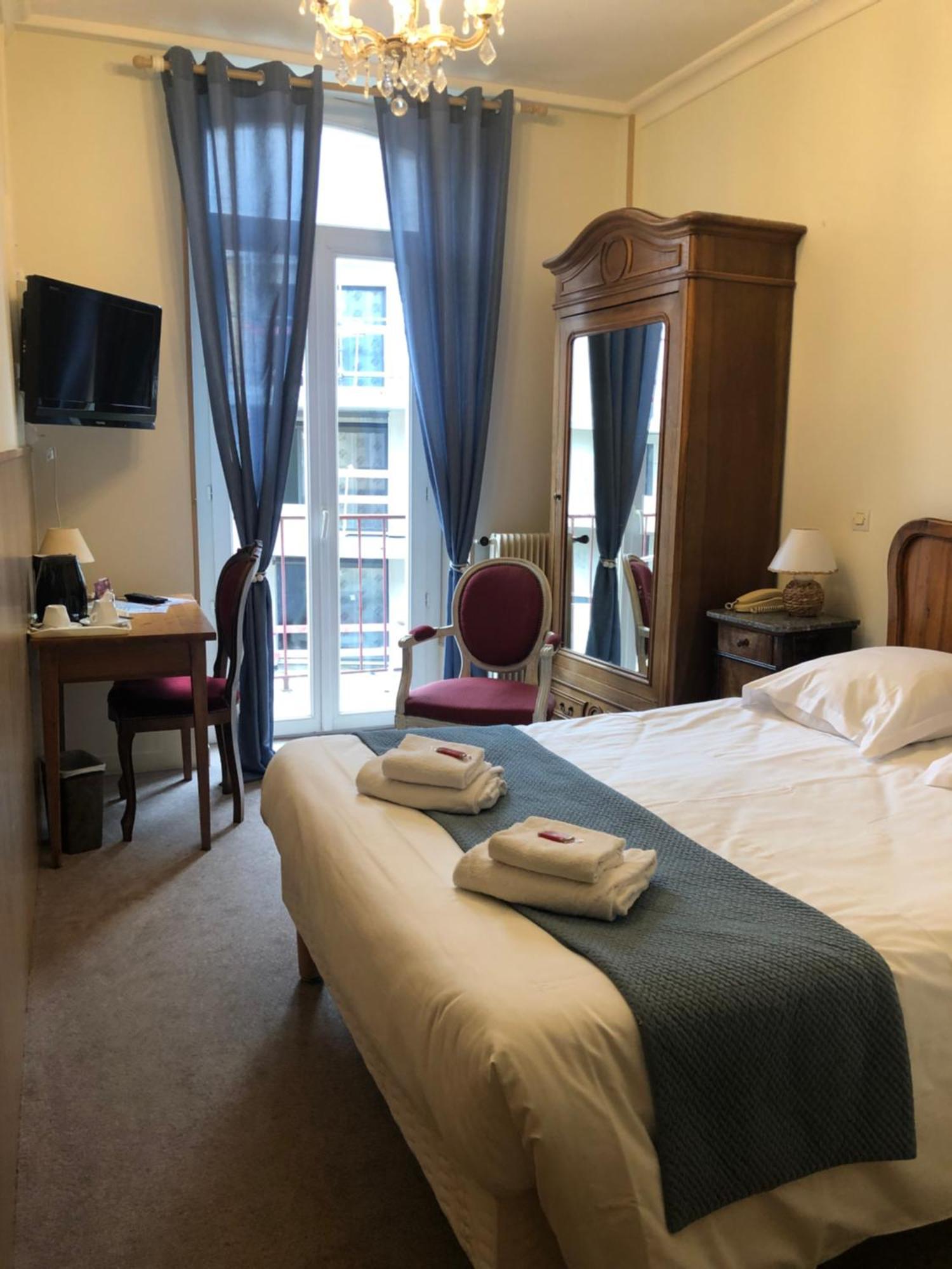 Hotel Continental Évian-les-Bains Exteriér fotografie